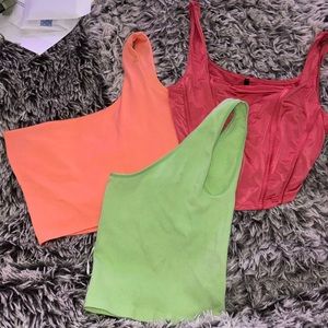 Size small cropped tank tops